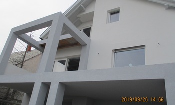 galleryImage